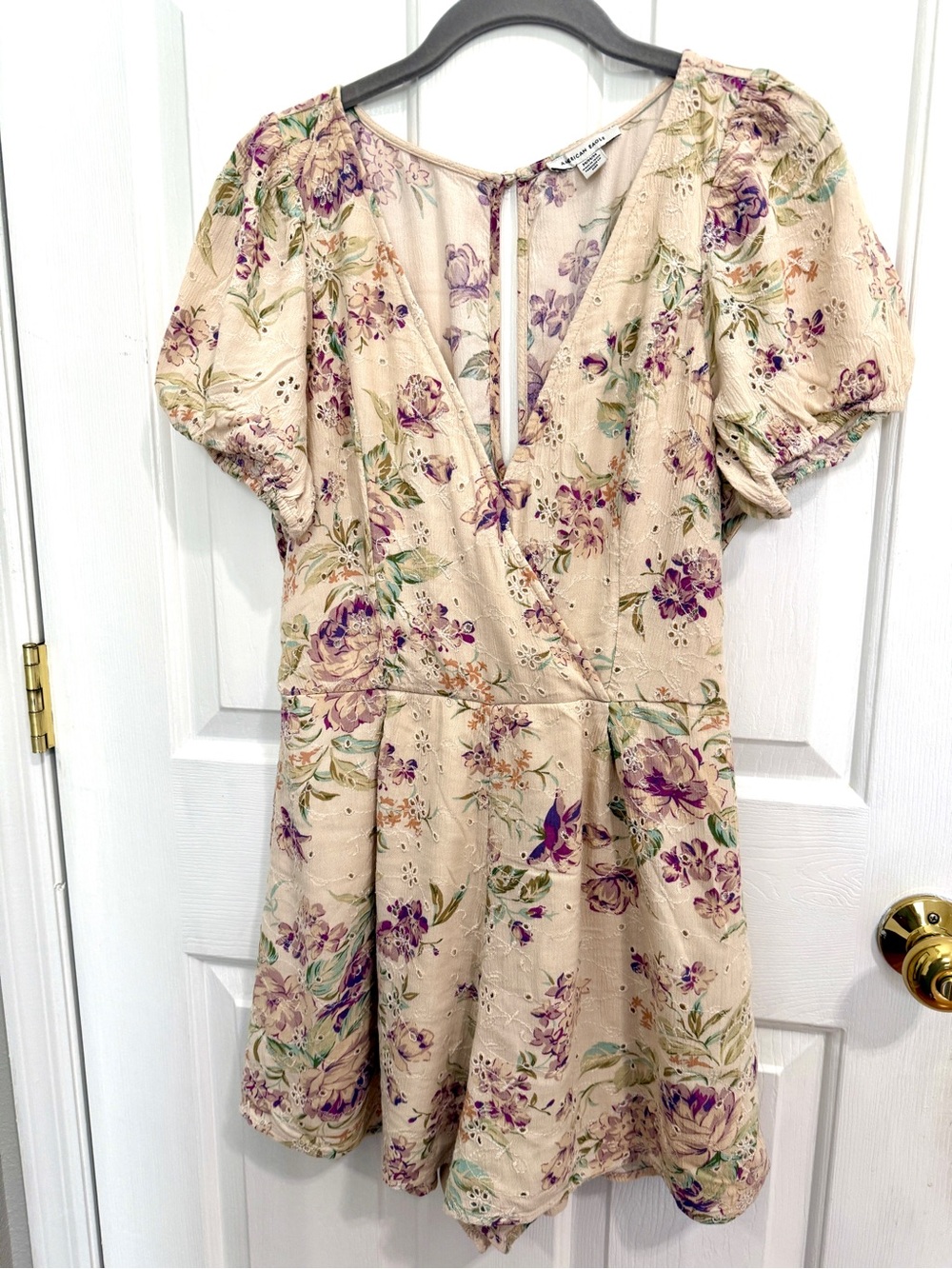 American Eagle Outfitters Cream Floral Puff Sleeve Romper
